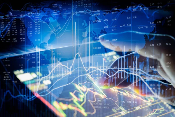 Gráfico dos dados do mercado de ações e financeiro com análise de ações ind — Fotografia de Stock