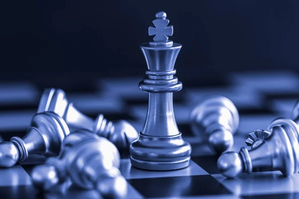 Strategy chess battle Intelligence challenge game on chessboard. — Stock Photo, Image