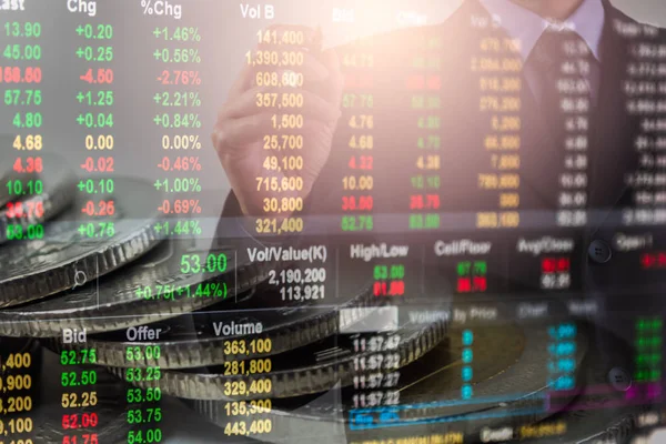 Pebisnis pada pasar saham Indikator perdagangan keuangan backgroun — Stok Foto