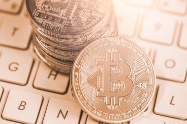 Modern Döviz ve bitcoin glob uygun ödeme şekli