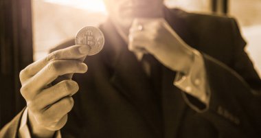 Modern Döviz ve bitcoin glob uygun ödeme şekli