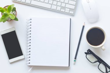 Beyaz Resepsiyon Kırtasiye dizüstü bilgisayar, akıllı telefon ve diğer zekâ