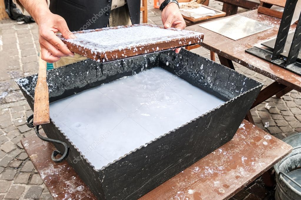 old papermaking craft 