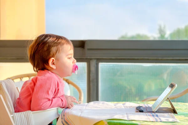 Yeni doğan tablet tv dijital yerli 