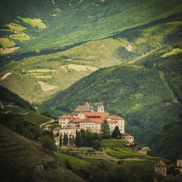 Monastero di Sabiona (Saben Abbey) Trentino Alto Adige Itálie — Stock fotografie