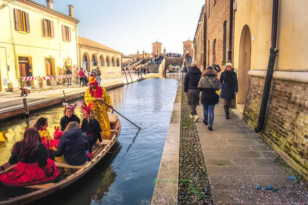 Gondola canale carnevale di comacchio piccola venezia Ferrara Italia Emilia Romagna — Foto Stock