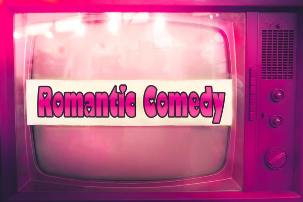 Romantikus vígjáték rózsaszín tv film műfaj lila televíziós felirat régi tv szöveg vintage retro romantikus film háttere — Stock Fotó