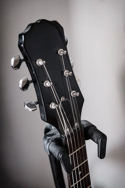 Tête de porte-guitare ou tête-bêche verticale — Photo