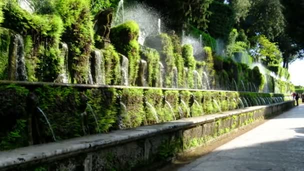 Rom lokala landmärke i Lazio regionen i Italien - Cento Fontane eller hundra fontäner monument i Tivoli nära Rom park — Stockvideo