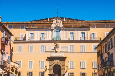 Roma yakınlarındaki Castel Gandolfo 'daki Palazzo Pontificio binası.