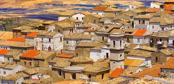 Horizontal sud italie fond de maisons texturées ton chaud coloré des Pouilles village ville de Bovino — Photo