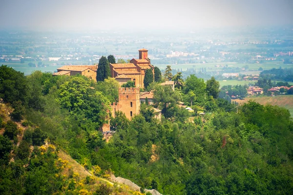 Monteveglio - Emilia Romagna bölgesinin yerel simgesi Bologna - İtalya