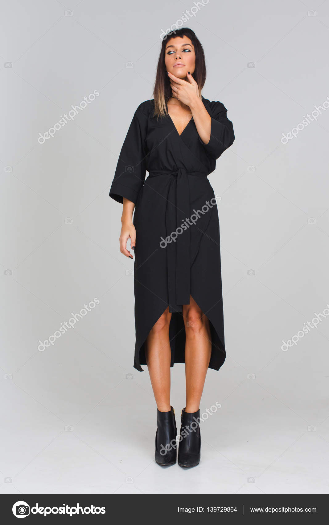 E Piedi Nero — Meditativa Vestito Foto Scarpe In Stock Ragazza Ybg67yf