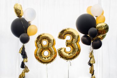 Dekorasyon için 83 yıl doğum günü, yıldönümü