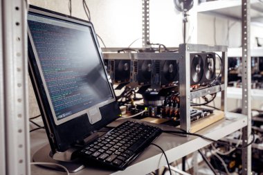 Bir bilgisayar ve onun aygıt üzerinde hesaplamalar