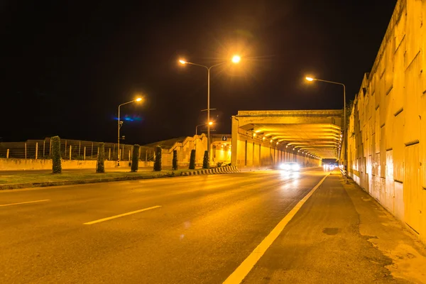 자동차 속도에 터널 교통 — 스톡 사진