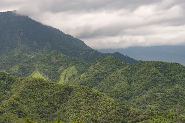 Die berglandschaft thailands. — Stockfoto