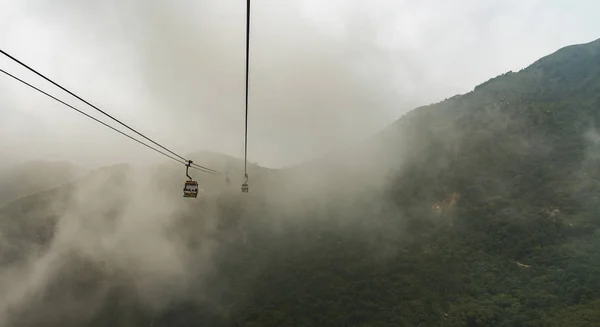 Ngong ping 360 seilbahn auf lantau island, hong kong. Seilbahn — Stockfoto