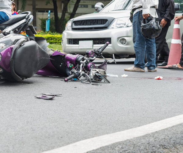 motorbike accident on the city street888