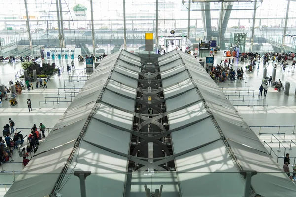 Keten ondersteuning voor Pallet transportband lijn — Stockfoto