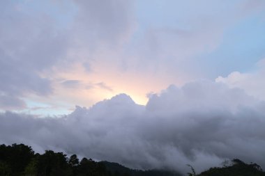 Tayland'da dağ manzarası