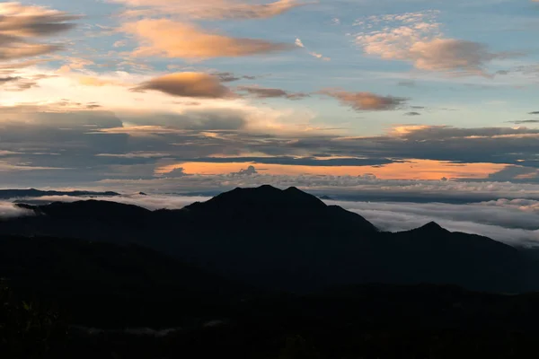 Sunrise at Doi Intanon National Park VIew point, Chiang Mai Thai — Stock Photo, Image