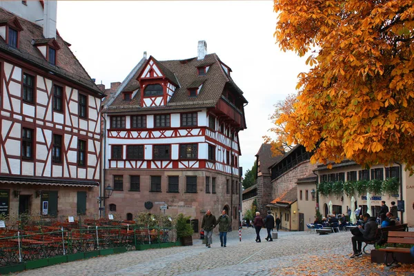 Die Straßen von Nürnberg im Herbst — Stockfoto