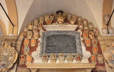 Bologna - 12 Eylül 2016. Bologna Üniversitesi iç arması