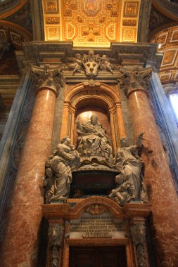 Roma - 7 Haziran 2016. St. Peter's Cathedral Vatikan iç