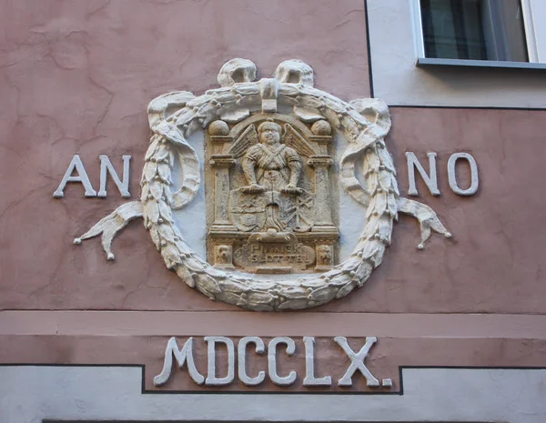 Decor op het oude huis in het centrum van Riga — Stockfoto