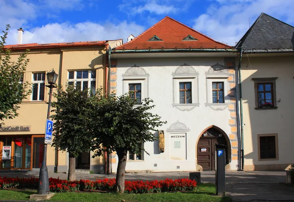 A rua da cidade velha em Levoca, Eslováquia — Fotografia de Stock