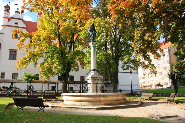 Площадь Старого города в Левоце, Словакия — стоковое фото