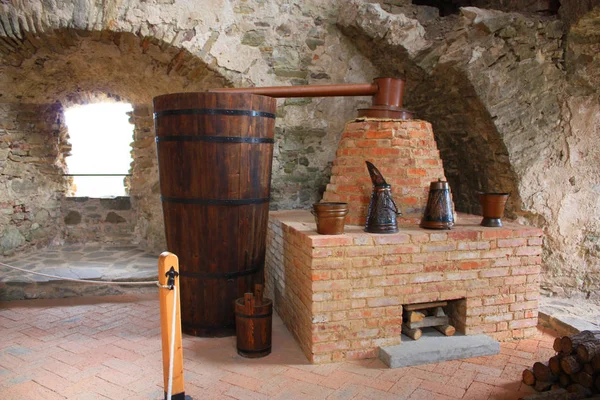 Exposition of beer making in the Starolyubovnyansky Grad in Slovakia — Stock Photo, Image