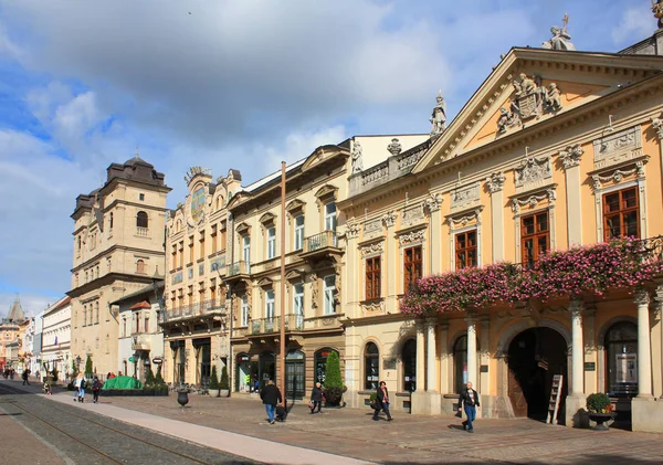 Kosice - 20 de abril de 2017. A Cidade Velha em Kosice — Fotografia de Stock