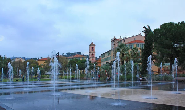 Nice - October 27, 2016. Fountains on the waterfront in Nice, France — Stock Photo, Image