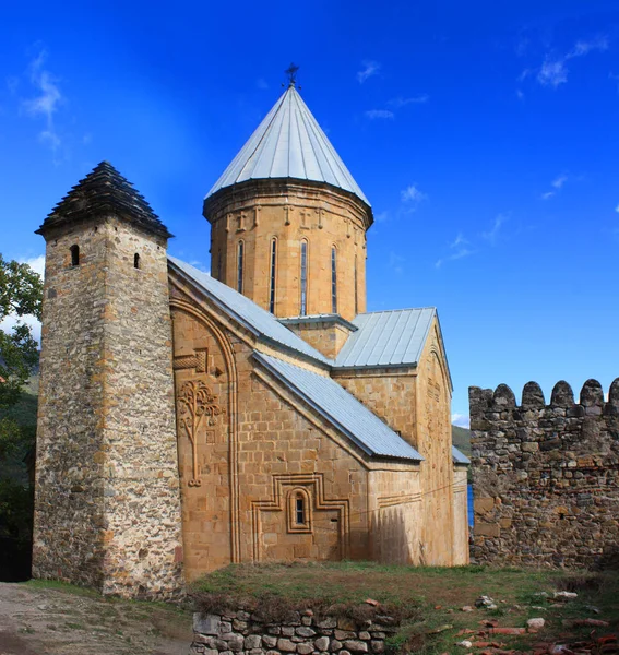 La Chiesa della Fortezza Ananuri in Georgia — Foto Stock