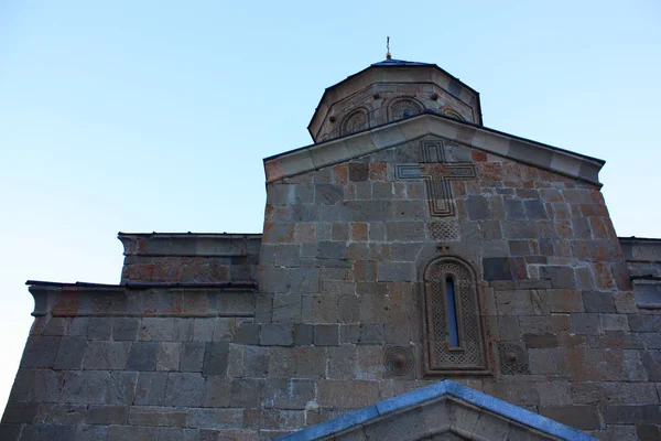 Gergeti Church near the village Kazbegi — Stock Photo, Image