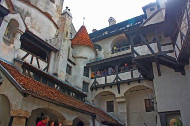 Sigarasız, iç avlu Romanya Drakula'nın kale (kale kepek)