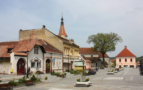 Piazza centrale di Rasnov, Romania — Foto Stock