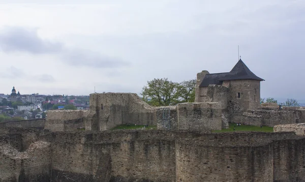Ancienne forteresse du Trône à Suceava, Roumanie — Photo
