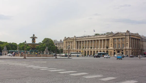 París - 27 de mayo de 2017. Plaza de la Libertad en París, Francia — Foto de Stock