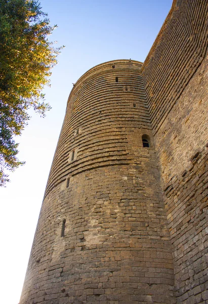 Tour de la Vierge dans la vieille ville (Icheri Sheher) à Bakou, Azerbaïdjan — Photo