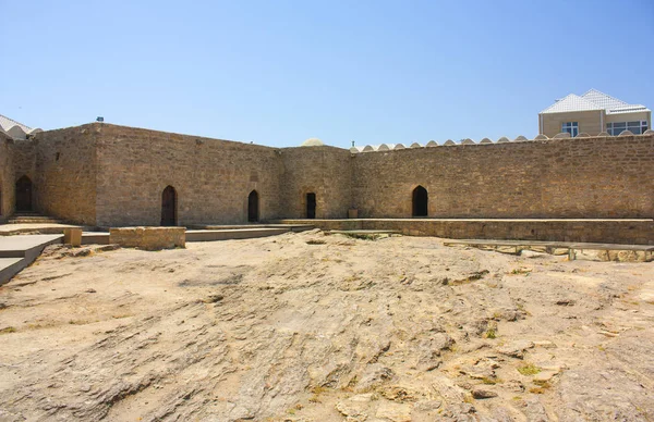 Ateshgah - Azerbaycan tapınakta yangın duvarları — Stok fotoğraf