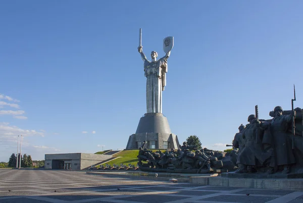 Monument of Motherland in Kiev, Ukraine — Stock Photo, Image