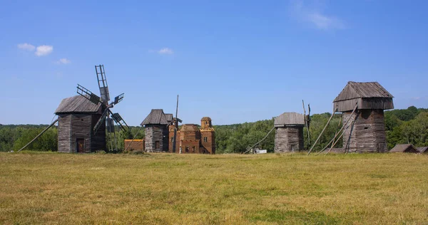 Pirogovo - 27 Haziran 2017. Pirogovo, Ukrayna ahşap değirmen
