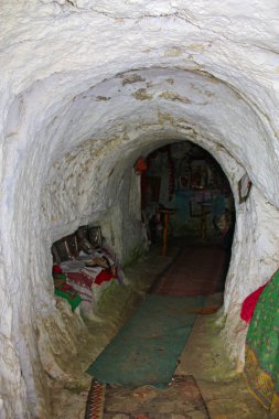 Bakota - Jule 20, 2015. Rock-mağara Manastırı Bakota, Ukrayna