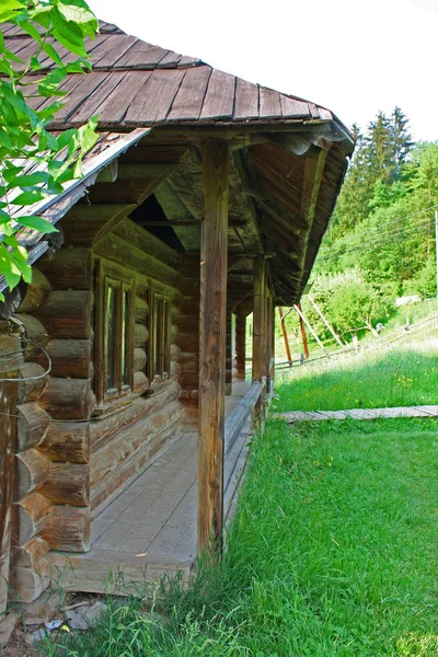 Home-museum  of the film Shadows of Forgotten Ancestors in Verkhovyna, Ukraine — Stock Photo, Image