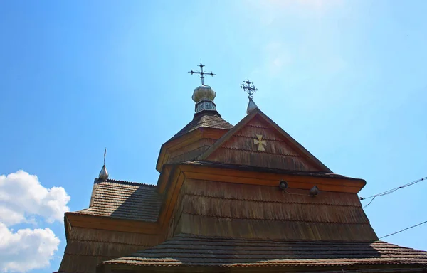 L'église Nativité de la Vierge à Vorokhta, Ukraine — Photo