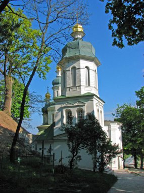 Ilyinsky Kilisesi ve Antonievy Mağarası Chernigov, Ukrayna