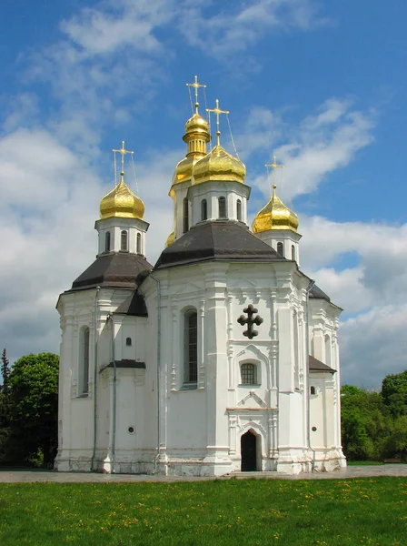 Ekateriniskaya kerk in Tsjernihiv, Oekraïne — Stockfoto